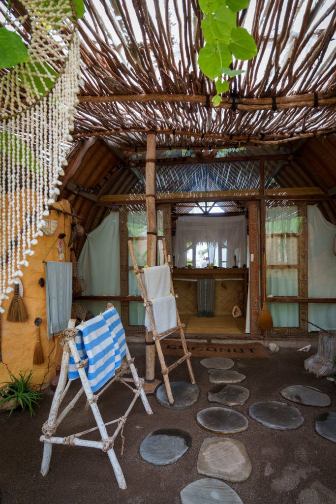 Coconut Beach Resort Maumere Bathroom