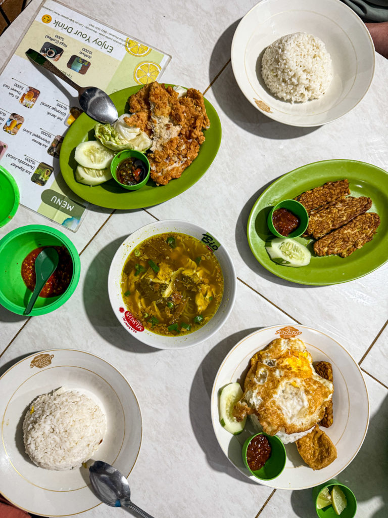Warung Bunda Ummi food in Flores