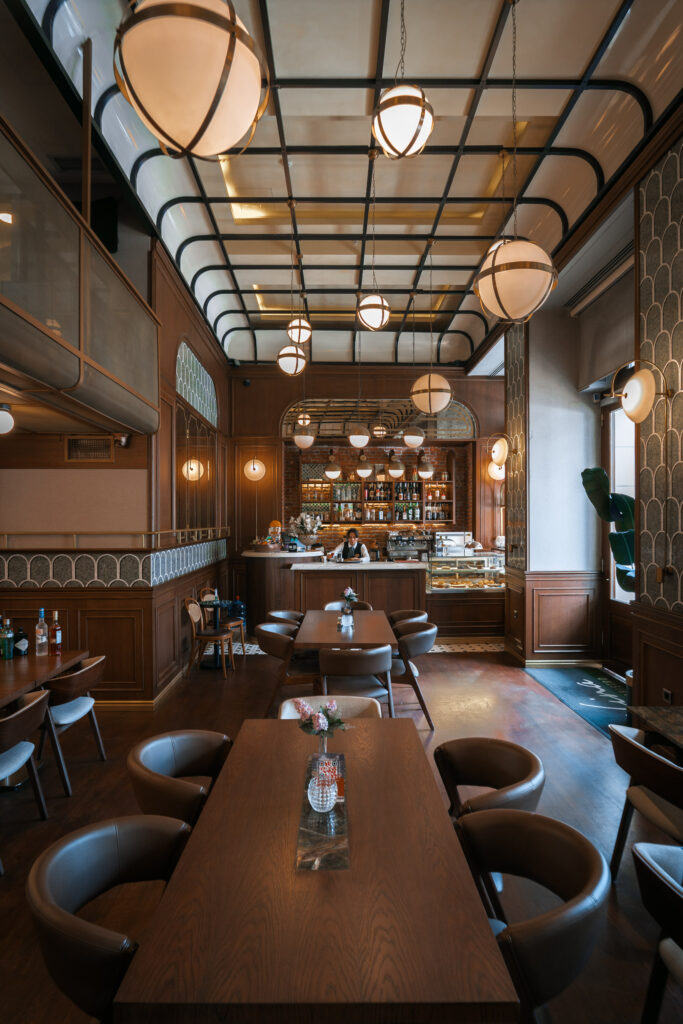 Momento Golden Horn Lobby