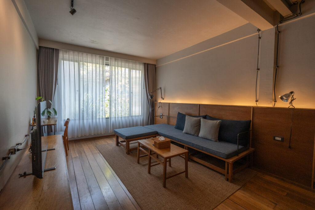 GalileOasis Boutique Hotel suite living room