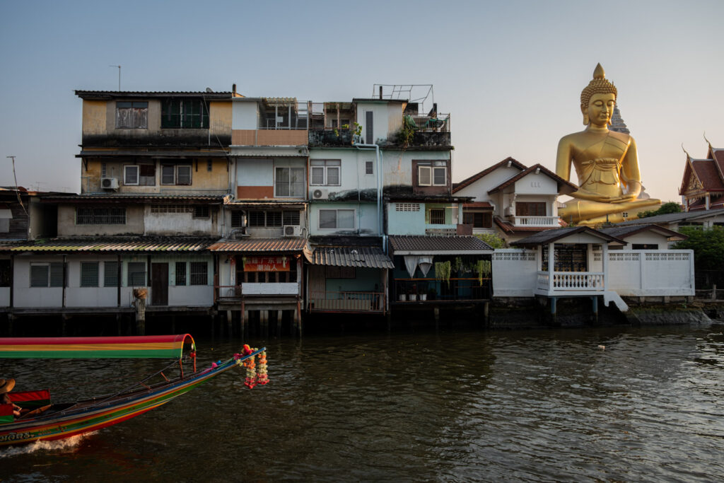 Wat Paknam Phasi Charoen view from Urea Cafe