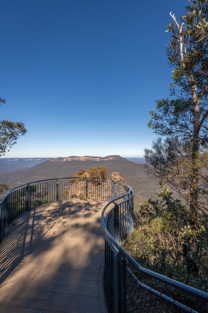 Quiet viewpoint close to Echo Point