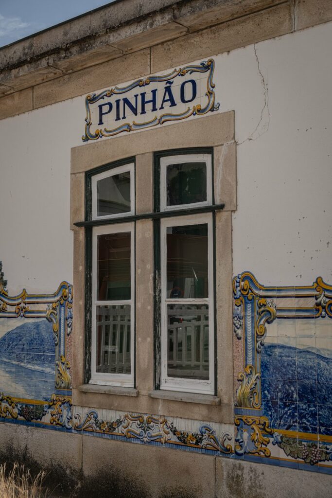 Pinhão station